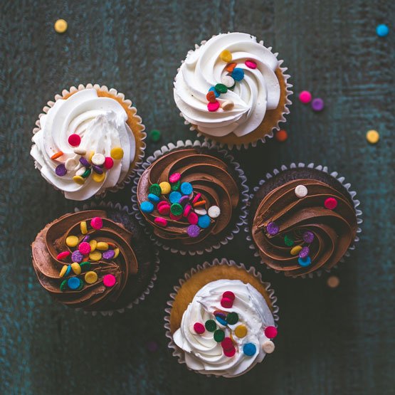 Cupcakes on table